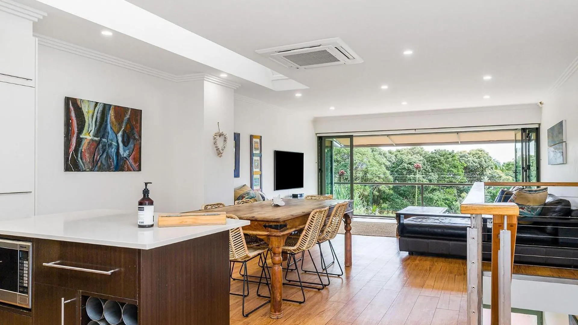 A Perfect Stay - 3 James Cook Apartments 바이런베이